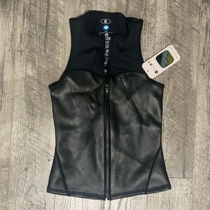 Roxy swim vest - size 6